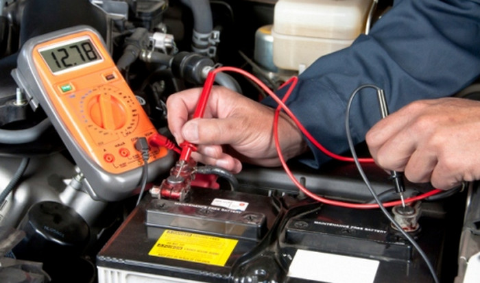 Как проверить утечку тока в автомобиле?