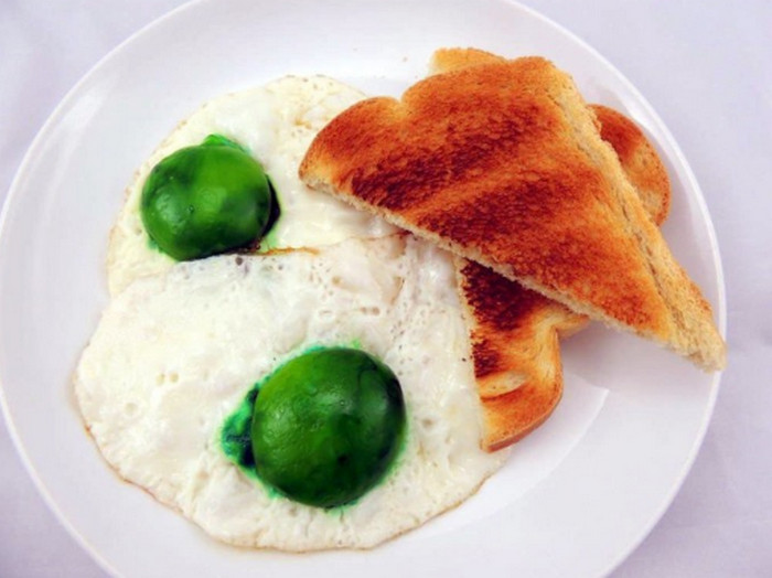 ТОП 10 лайфхаков, как приготовить оригинальный завтрак из яиц: эх, раз, да еще раз…!