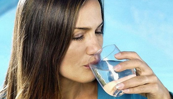 ТОП 10 лайфхаков, как убрать мешки и круги под глазами: с глазу на глаз о наболевшем