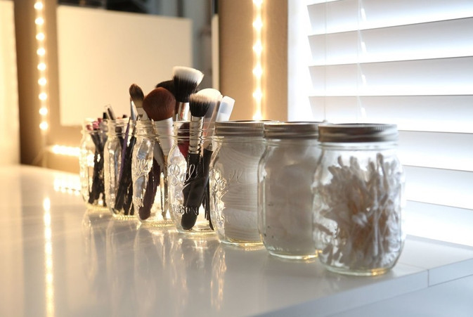 ТОП 10 лайфхаков о том, как хранить косметику: красота и порядок