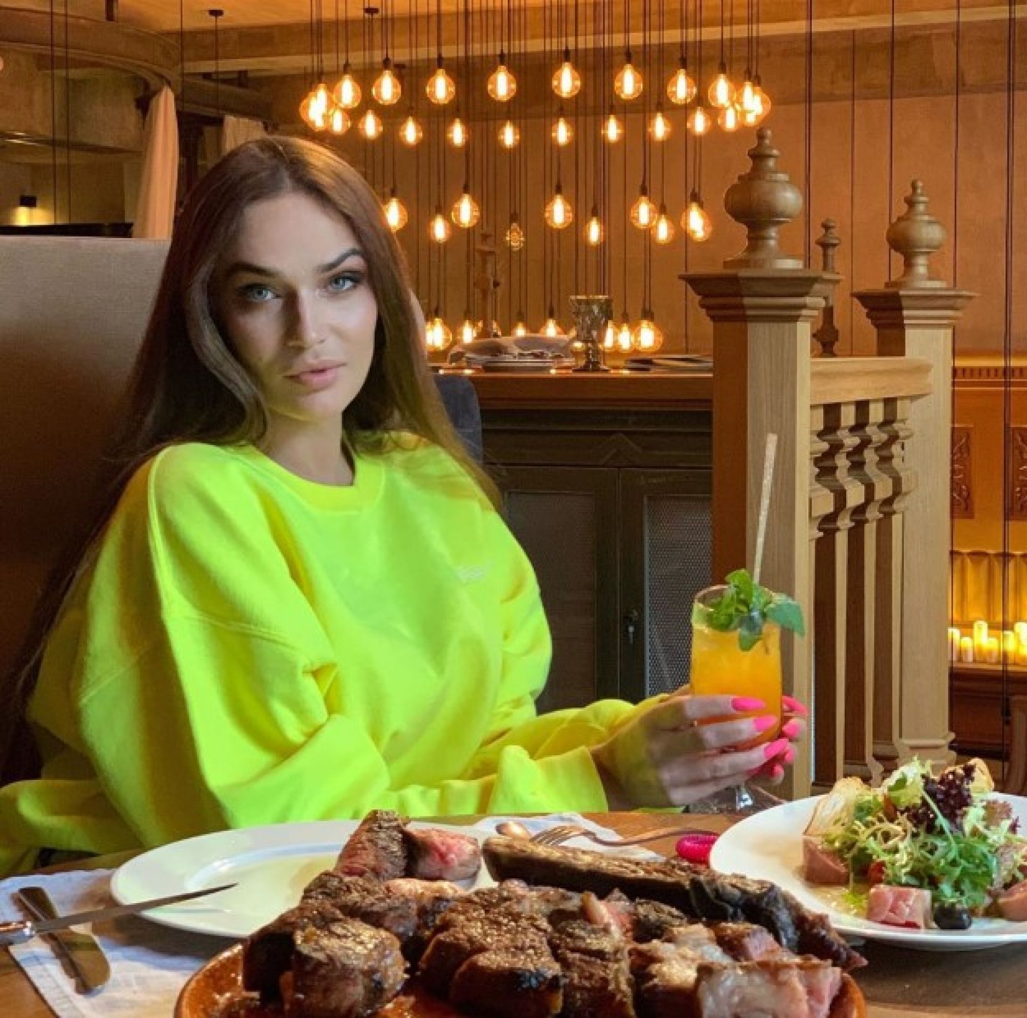 Алёна Водонаева обвинила Анджелину Джоли в плагиате