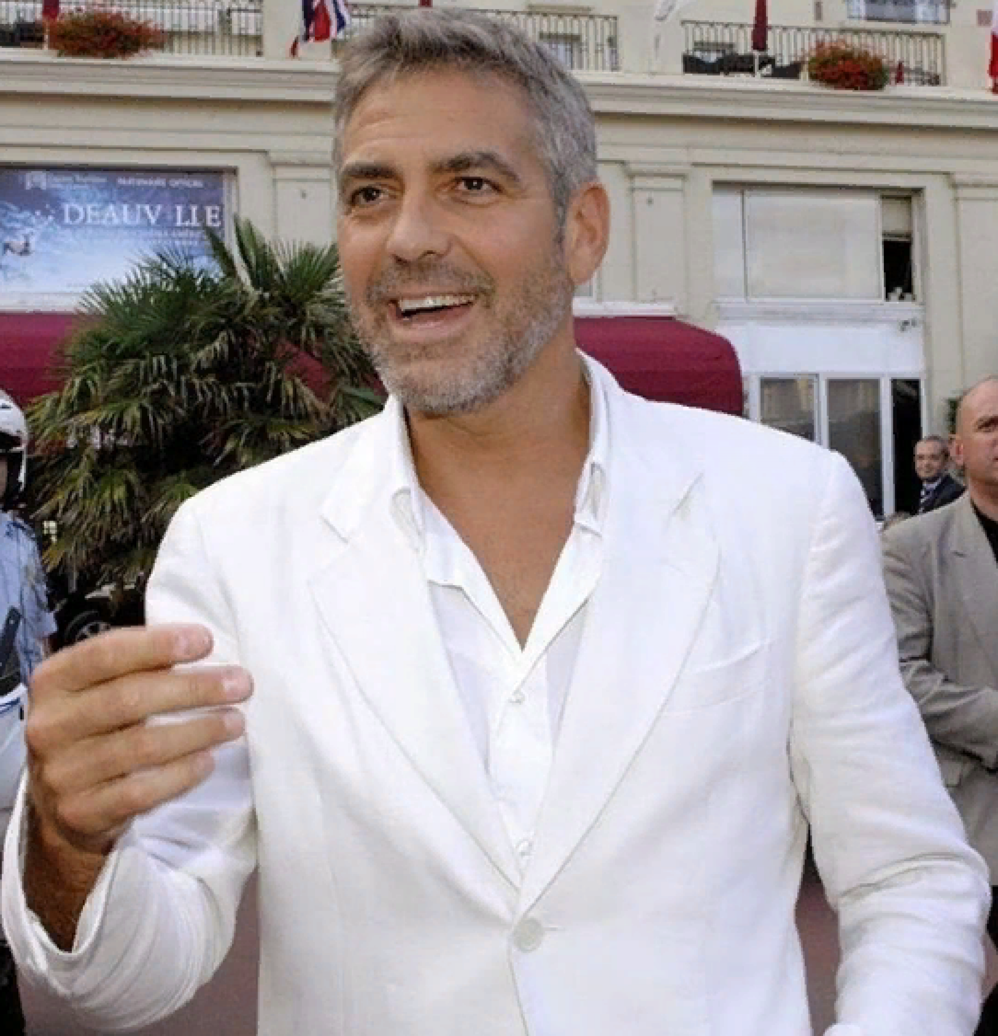 15-миллионное поместье Джорджа Клуни затопило из-за шторма в Англии