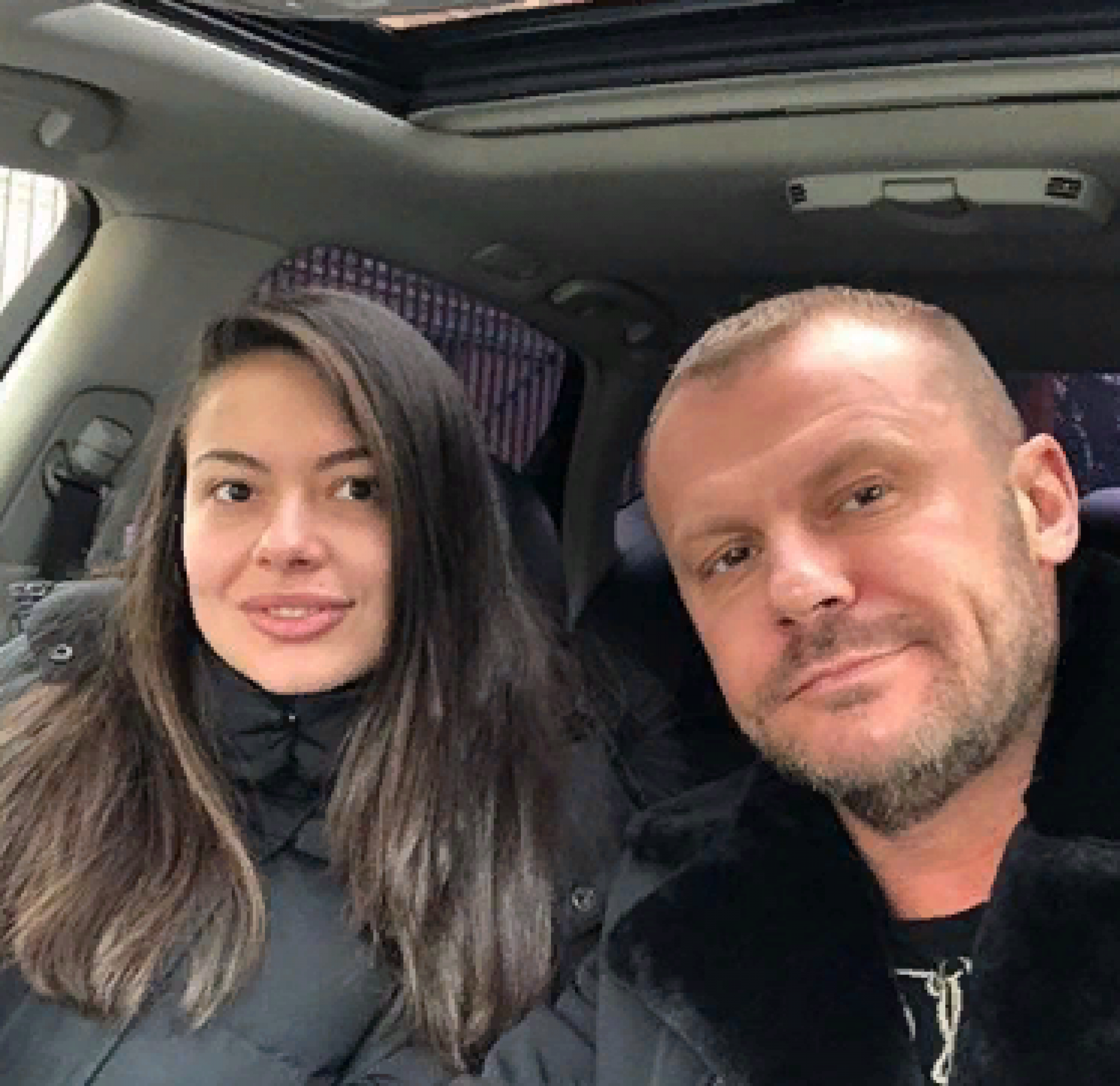 Набросившаяся на таксиста девушка оказалась дочерью бывшего супруга Елены Берковой