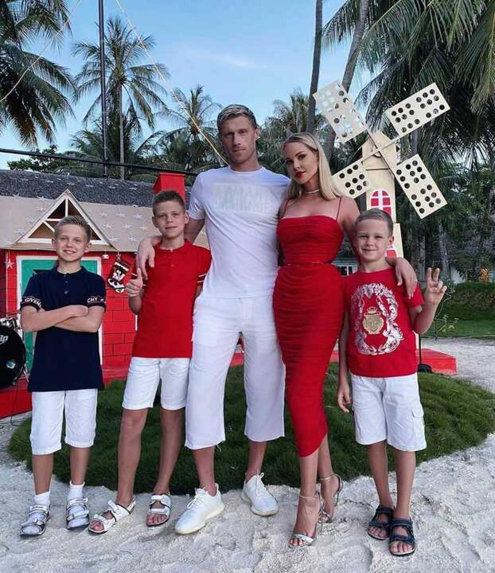 Марию Погребняк обвинили в хайпе на коронавирусе Марию Погребняк обвинили в хайпе на коронавирусе