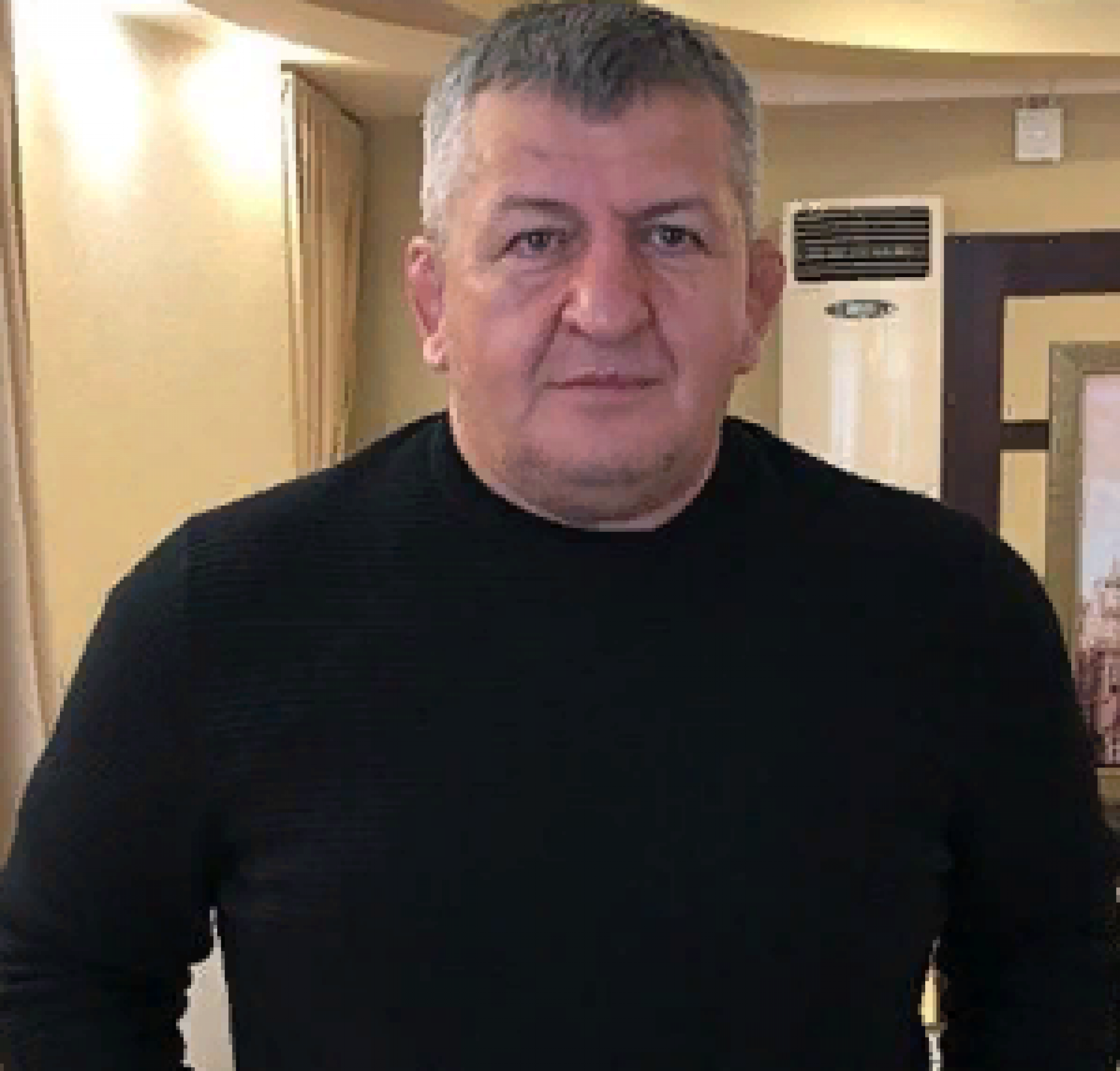 СМИ: Отца Хабиба Нурмагомедова подключили ИВЛ, у него подтвердили коронавирус