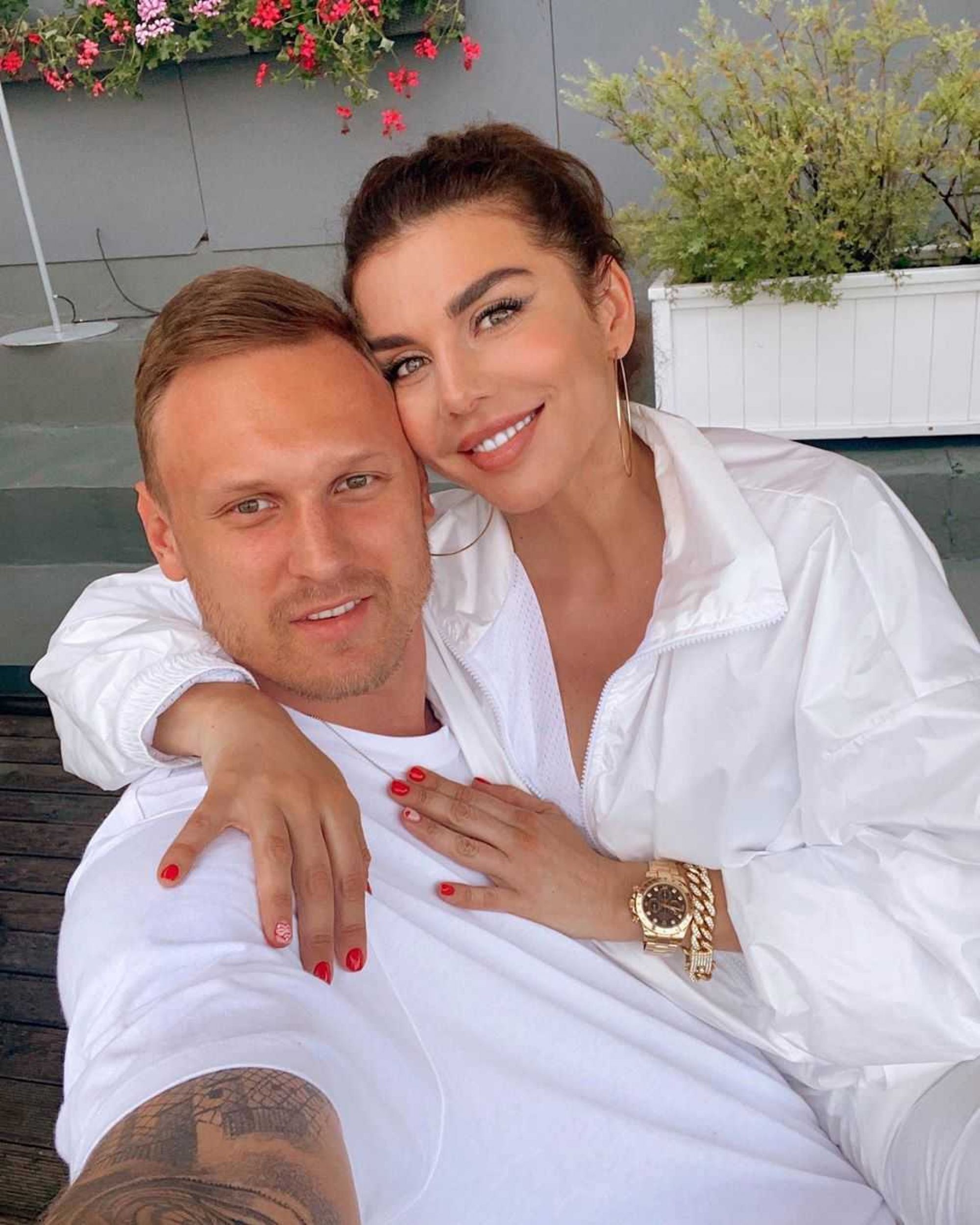 Анна Седокова дала понять фанатам о скорой свадьбе с Янисом Тиммой