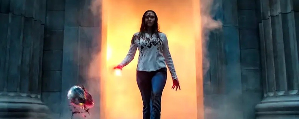 Алая ведьма уничтожает бота Альтрона в новом ролике «Доктора Стрэнджа 2»