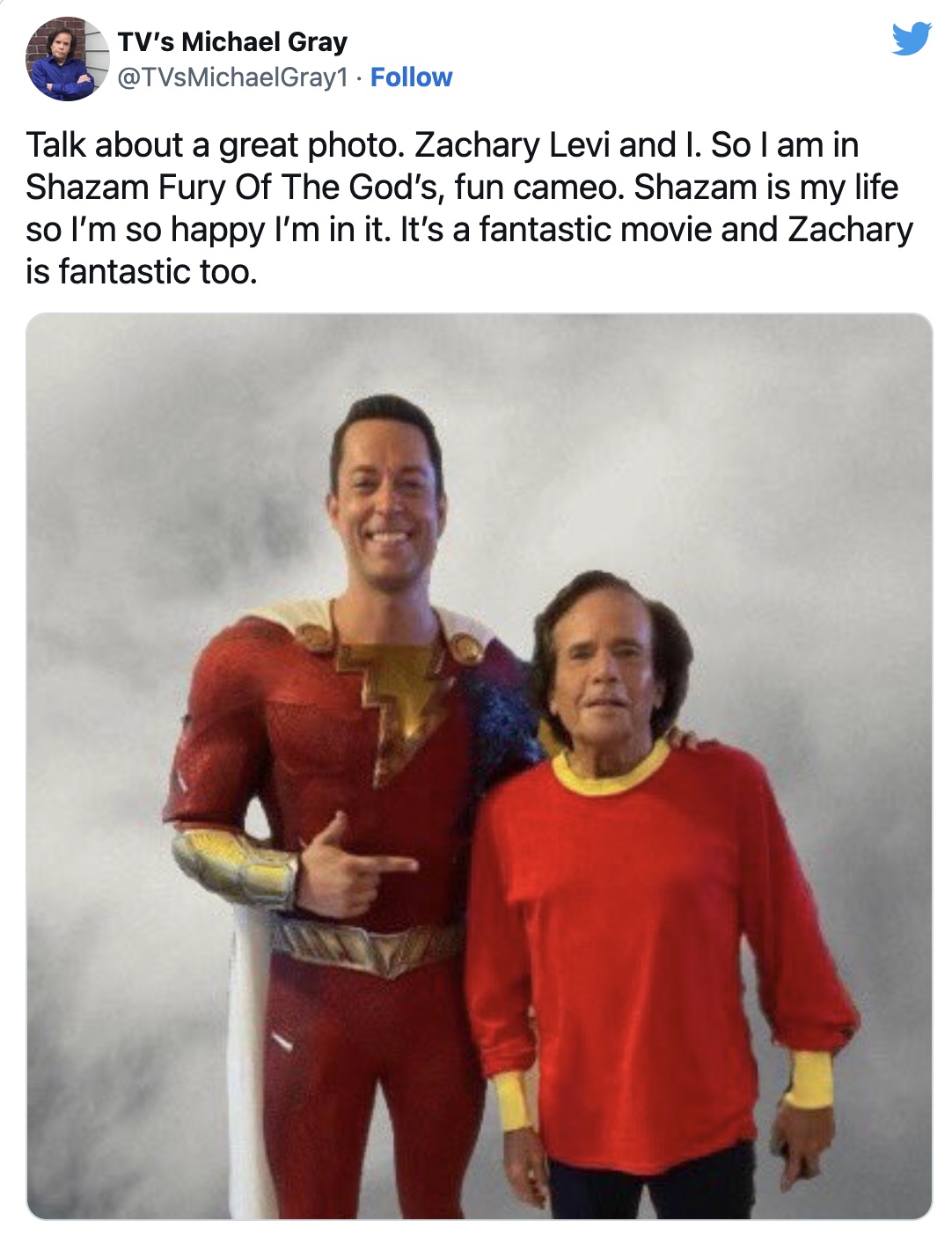 Раскрыто камео актера DC, которое вы не заметили в «Шазаме 2: Ярость богов» Раскрыто камео актера DC, которое вы не заметили в «Шазаме 2: Ярость богов»