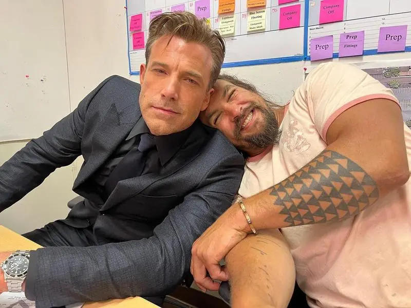 Бен Аффлек может вернуться в роли Бэтмена в еще одном фильме DC после «Флэша» Бен Аффлек может вернуться в роли Бэтмена в еще одном фильме DC после «Флэша»