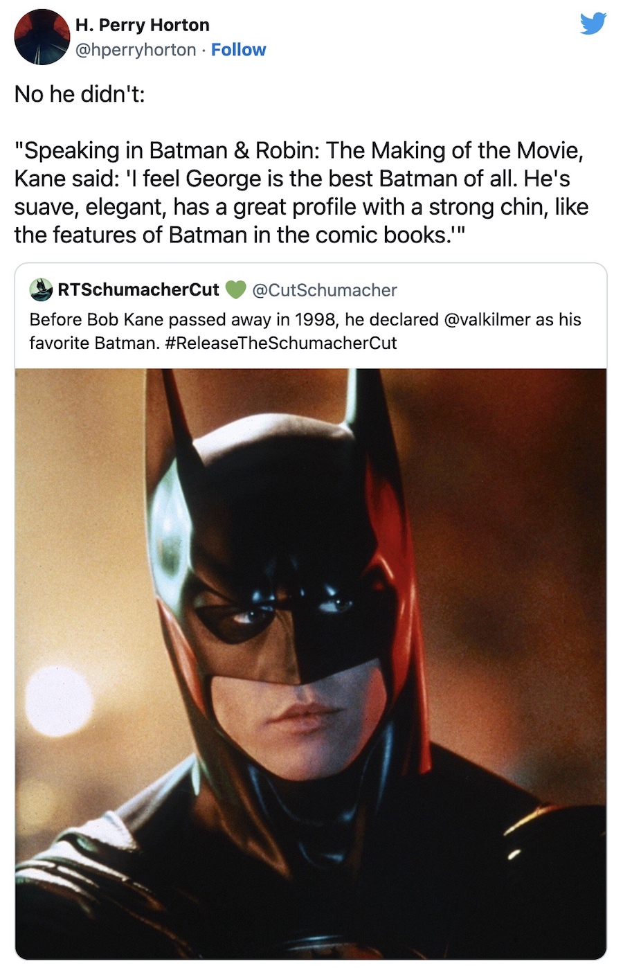 Худший Бэтмен в кино оказался любимым для создателя легендарного сериала DC Худший Бэтмен в кино оказался любимым для создателя легендарного сериала DC