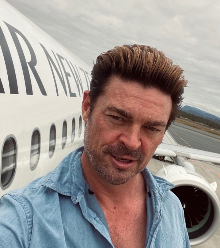 Первый взгляд на Карла Урбана в роли Джонни Кейджа из фильма Mortal Kombat 2 (фото)