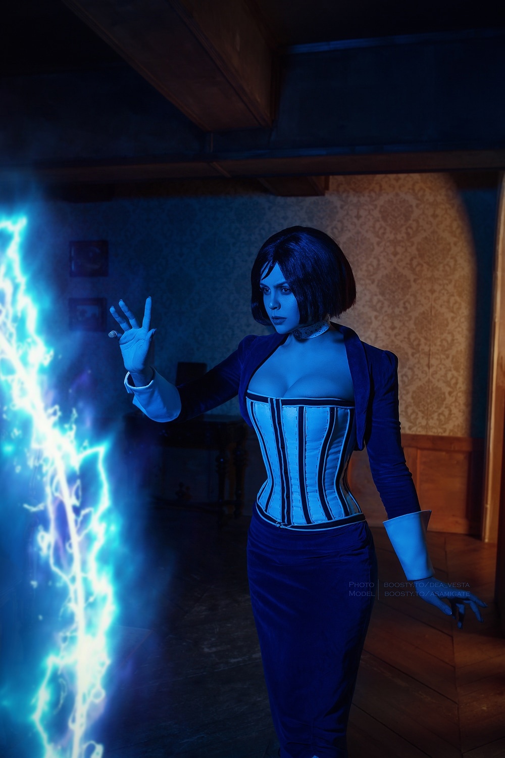 Модель сделала откровенный косплей на Элизабет из Bioshock Infinite Модель сделала откровенный косплей на Элизабет из Bioshock Infinite