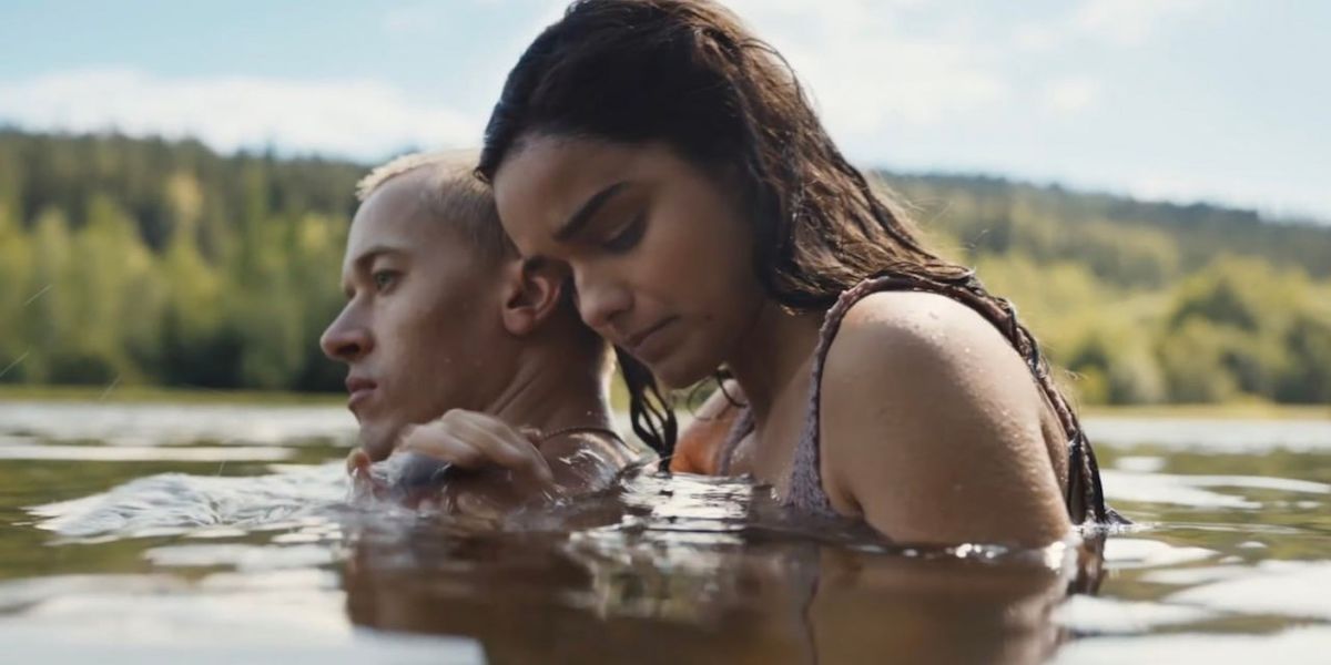 Внезапный успех «Голодных игр» и новый провал Disney - сборы фильмов «Наполеон» и «Заветное желание»