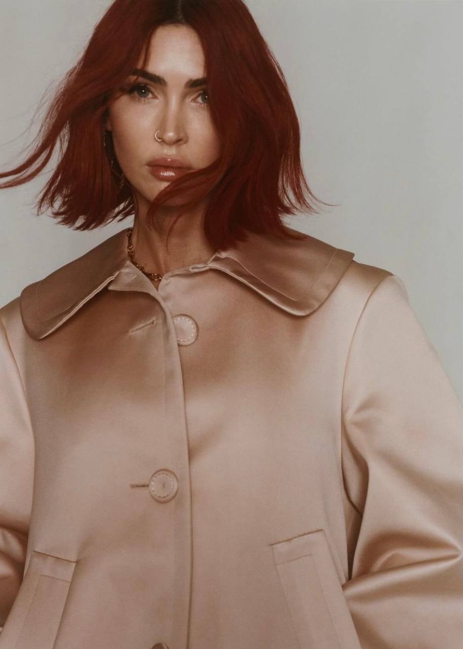 Покинувшая «Трансформеры» Меган Фокс снялась в непривычной фотоссессии - она не откровенная Покинувшая «Трансформеры» Меган Фокс снялась в непривычной фотоссессии - она не откровенная