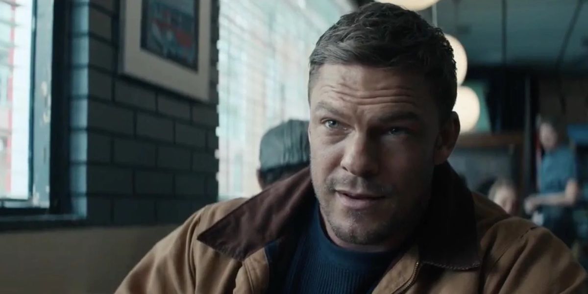 Тизер сюжета 3 сезона сериала «Ричер» есть в конце 2 сезона Тизер сюжета 3 сезона сериала «Ричер» есть в конце 2 сезона